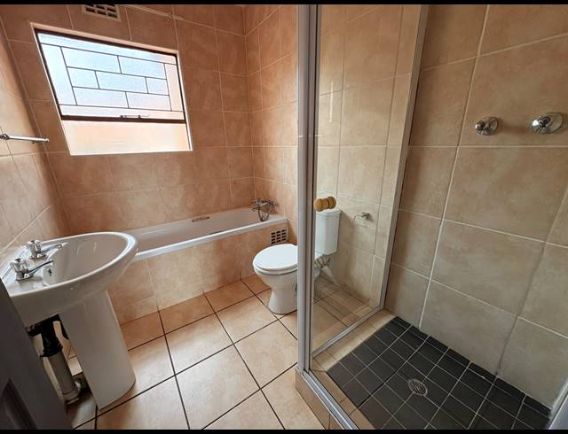 2 BEDROOM APARTMENT FOR SALE IN VAALPARK